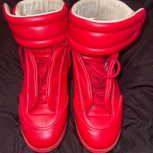 Red Maison Margiela future high top (Size 43)